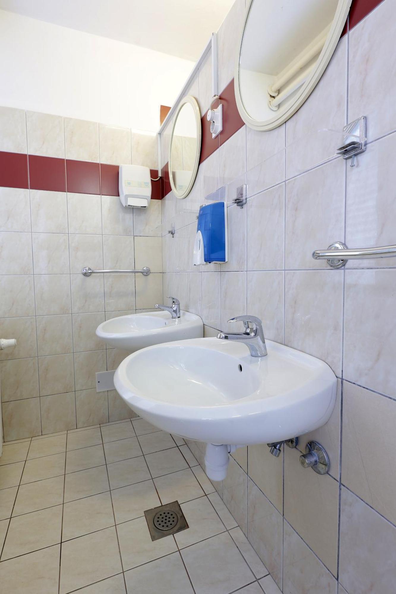 Rijeka Budget Rooms Bilik gambar