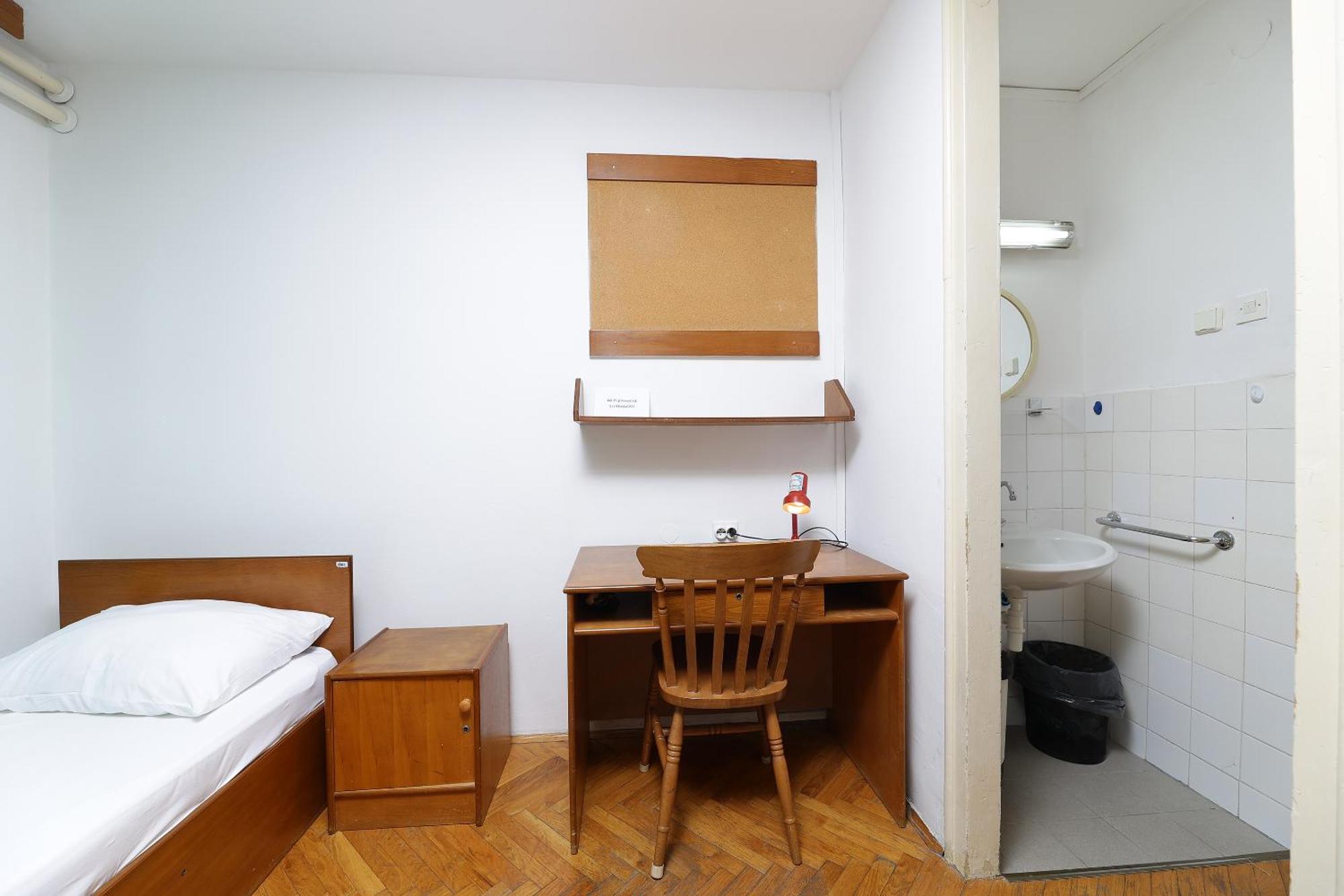 Rijeka Budget Rooms Bilik gambar